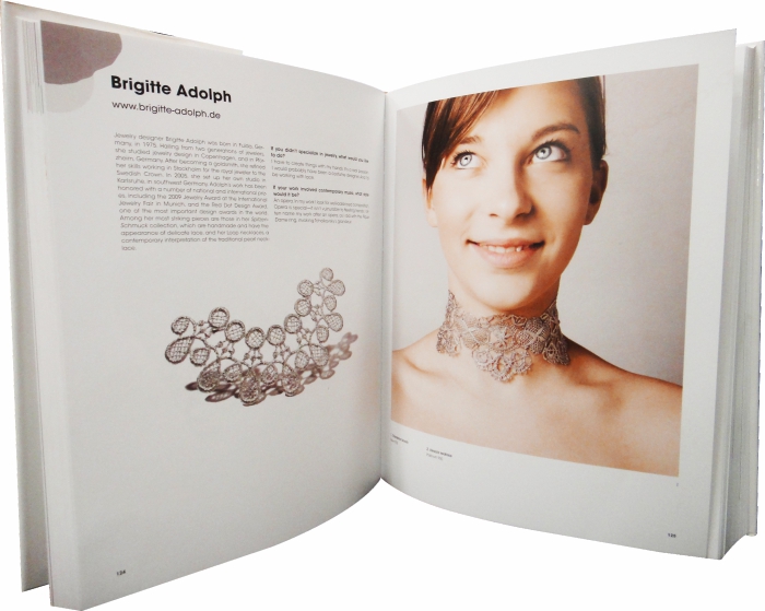 The Sourcebook of Contemporary Jewelry Design Bargain Book Hut Online